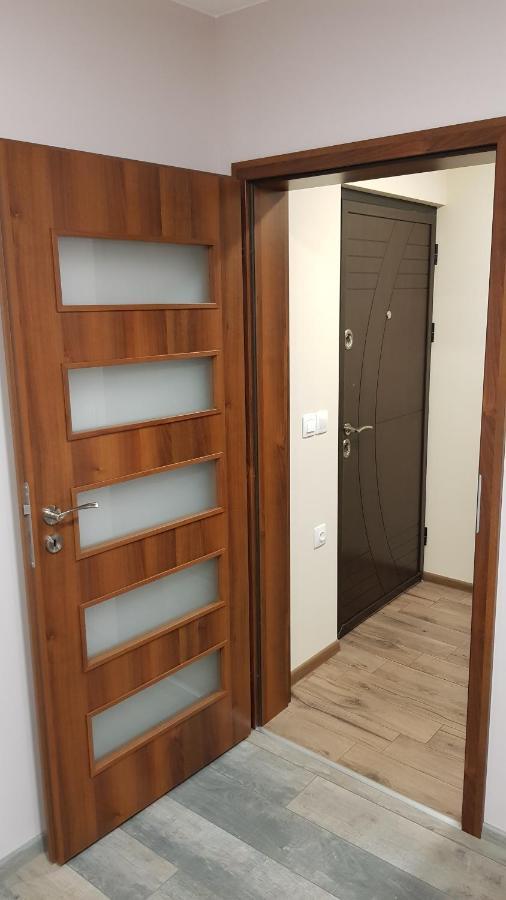 Lux Apartment Montana Luaran gambar